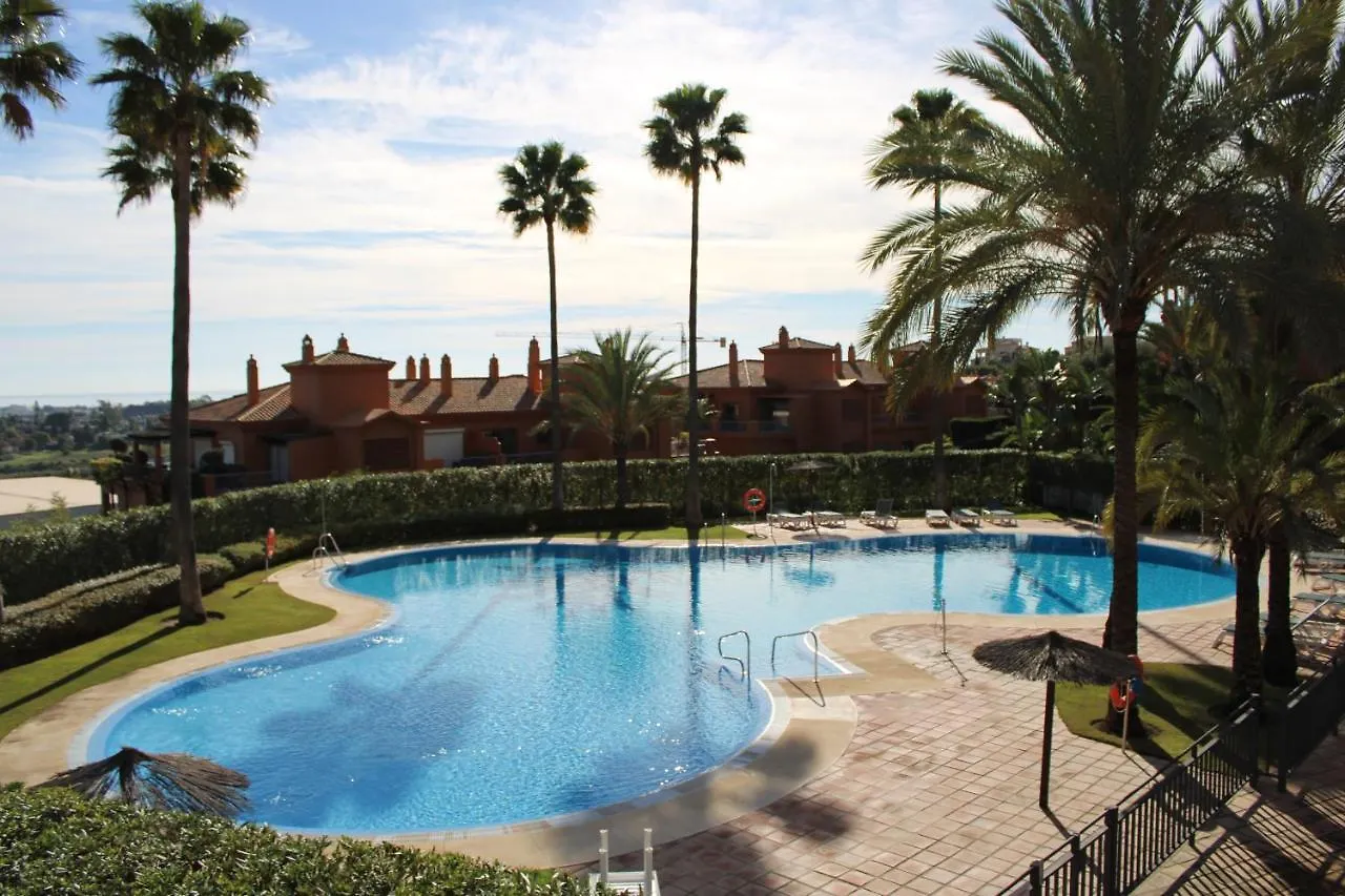 Atico Con Vista Al Mar Y Cerca Campos De Golf Apartment Estepona