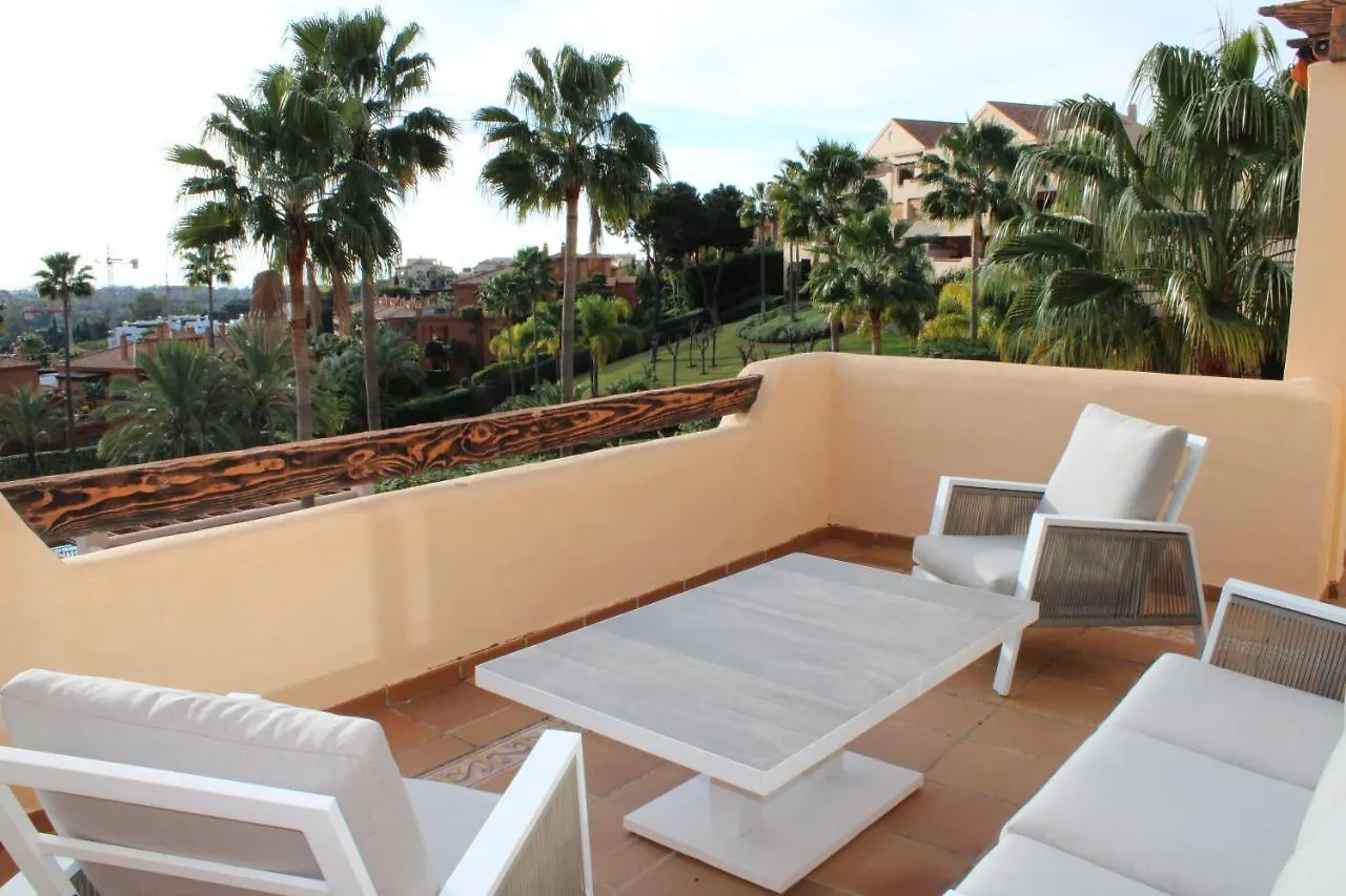 Atico Con Vista Al Mar Y Cerca Campos De Golf Apartment Estepona
