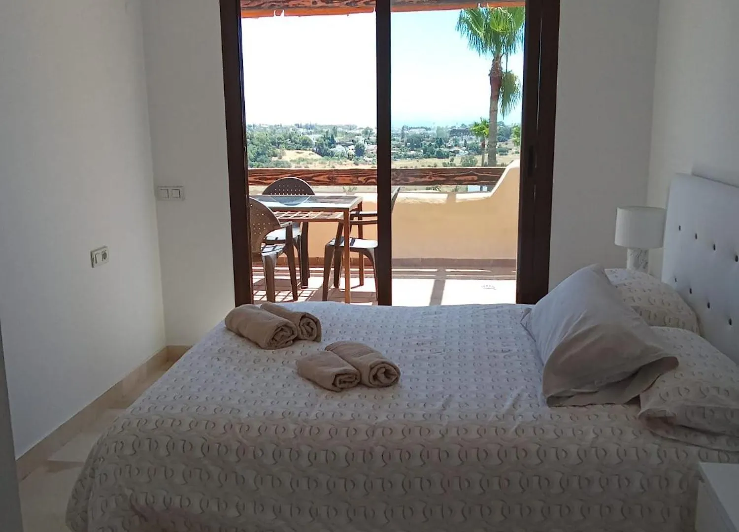 Atico Con Vista Al Mar Y Cerca Campos De Golf Apartment Estepona